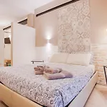 Fontanella 32 Bed and Breakfast 4*