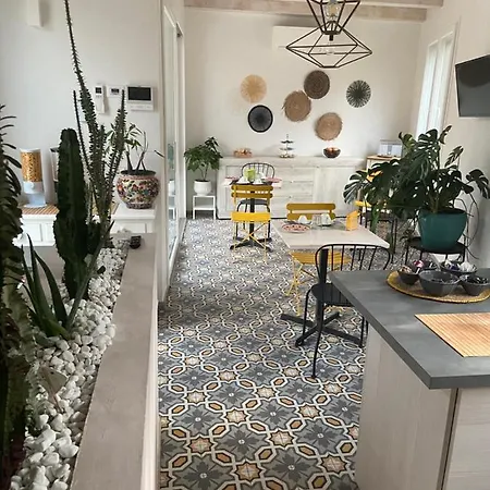 Frühstückspension Fontanella 32