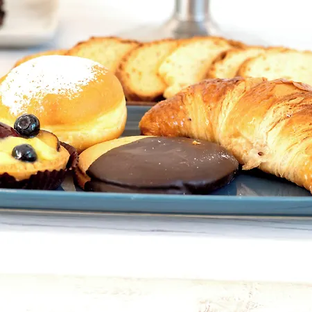 Fontanella 32 Bed & Breakfast 4*